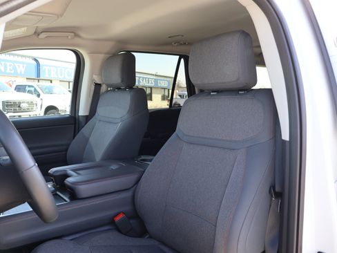 Used 2025 Ford Expedition Max Active image 13