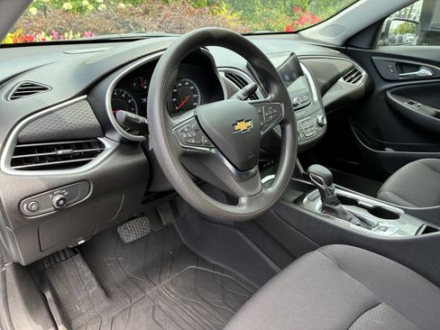 Used 2023 Chevrolet Malibu LT FWD image 22