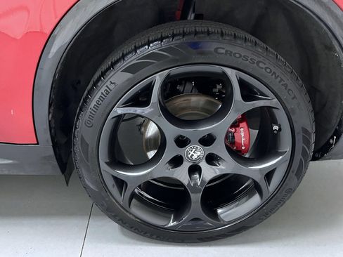 Used 2024 Alfa Romeo Stelvio Veloce AWD/4WD image 22