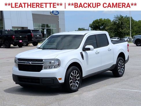 Used 2022 Ford Maverick Lariat FWD image 3