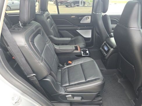 Used 2023 Lincoln Aviator Reserve w/ Equipment Group 201A image 23