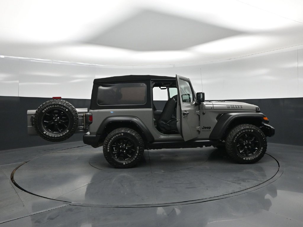 Used 2022 Jeep Wrangler Sport AWD/4WD image 4