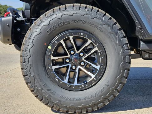 New 2025 Jeep Wrangler Unlimited Rubicon image 10