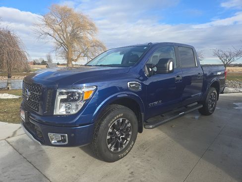 Used 2017 Nissan Titan PRO-4X image 1