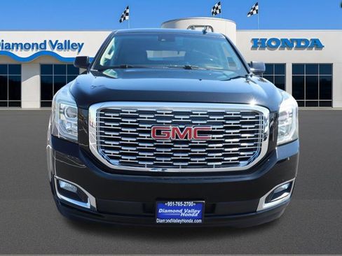 Used 2018 GMC Yukon Denali w/ Denali Ultimate Package AWD/4WD image 2