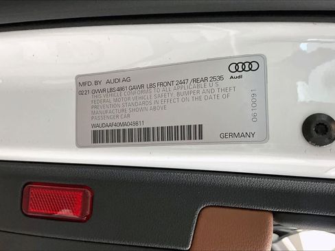 Used 2021 Audi A4 2.0T Premium image 34