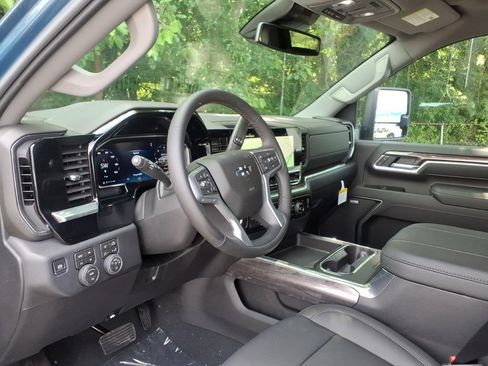 New 2026 Chevrolet Silverado 2500 LTZ w/ Trail Boss Package AWD/4WD image 12