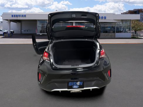 Used 2020 Hyundai Veloster 2.0 image 13
