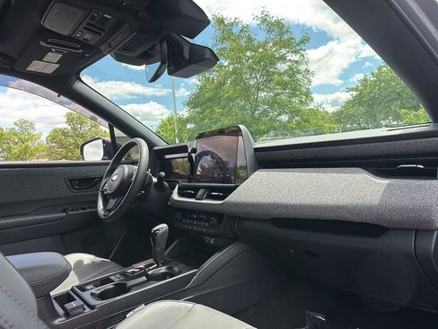 Used 2026 Subaru Outback Premium AWD/4WD image 16