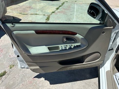 Used 2004 Volvo S40 FWD image 11