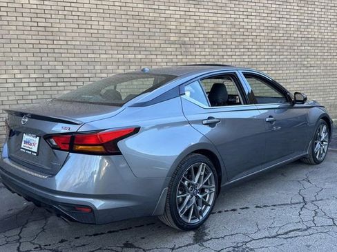 Used 2023 Nissan Altima 2.0 SR image 18