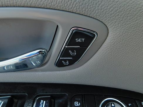 Used 2021 Kia Sedona EX w/ EX Premium Package image 27