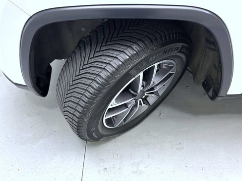 Used 2019 Jeep Grand Cherokee Limited AWD/4WD image 23
