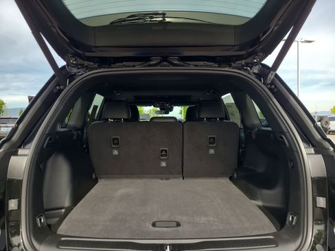 New 2026 Jeep Grand Cherokee Altitude AWD/4WD image 27