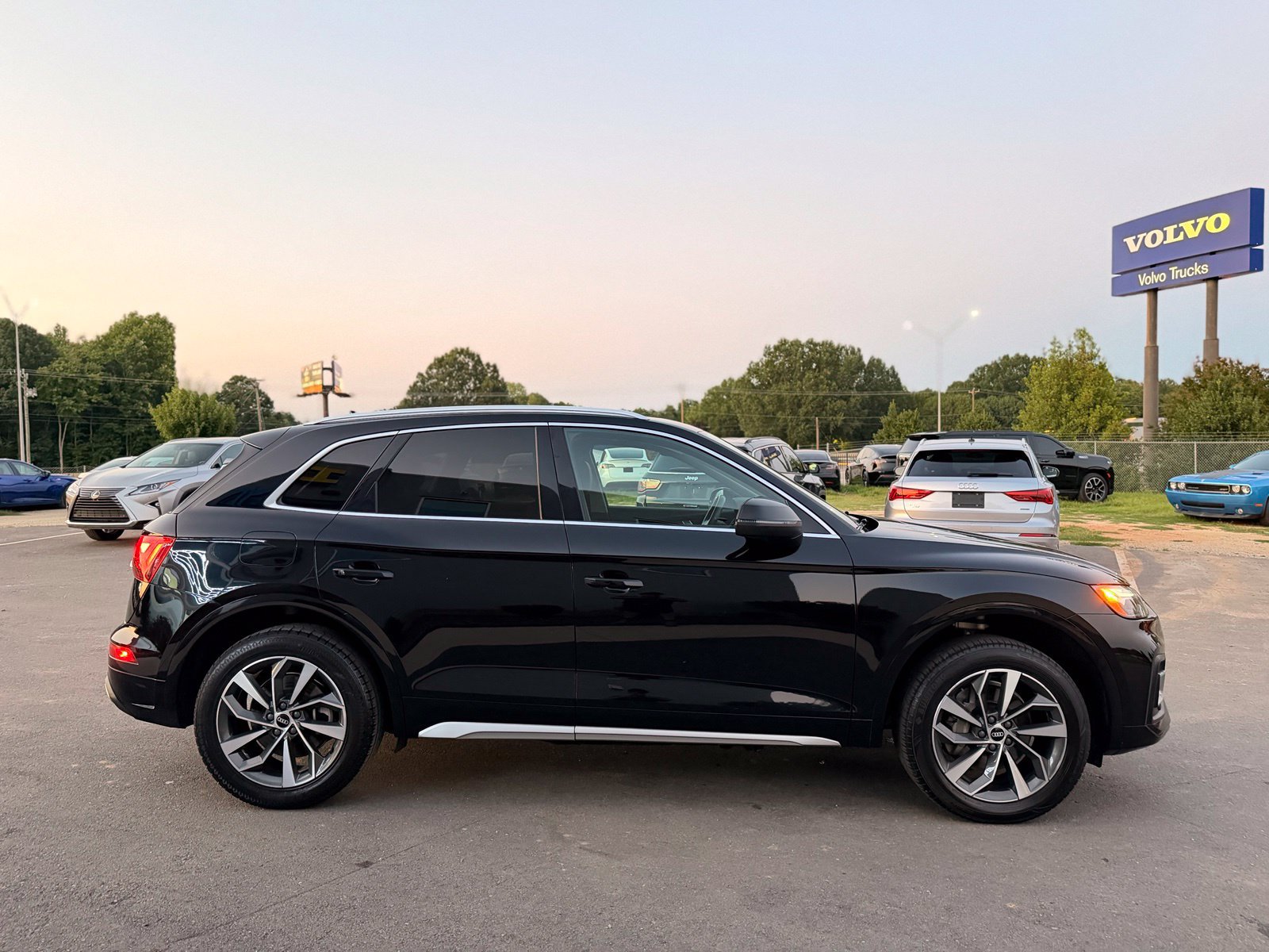 Used 2021 Audi Q5 2.0T Premium Plus AWD/4WD image 8