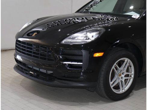 Used 2019 Porsche Macan AWD/4WD image 2