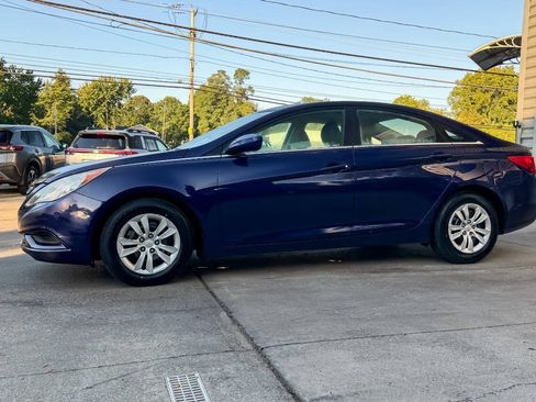 Used 2011 Hyundai Sonata GLS FWD image 5
