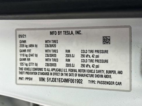 Used 2021 Tesla Model 3 Performance image 26