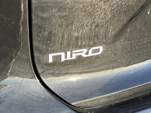 New 2026 Kia Niro LX FWD image 25