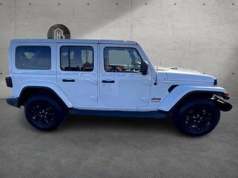 Used 2021 Jeep Wrangler Unlimited Sahara image 4