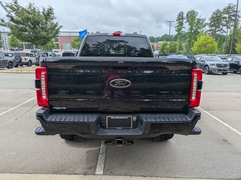 Used 2023 Ford F250 Lariat w/ Black Appearance Package AWD/4WD image 5