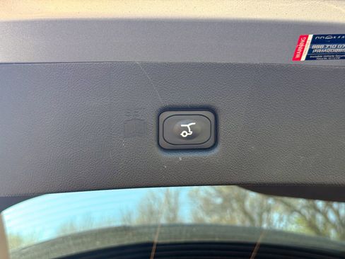 Certified 2023 Lincoln Nautilus AWD w/ Premium Package image 13