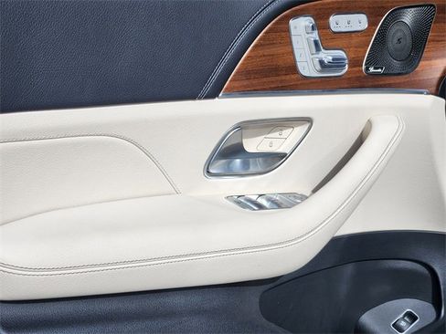 Certified 2025 Mercedes-Benz GLE 350 4MATIC image 10
