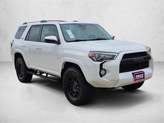 Used 2019 Toyota 4Runner SR5 AWD/4WD video 3