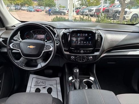 Certified 2019 Chevrolet Traverse LT FWD image 17