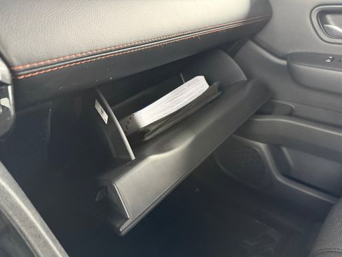 Used 2024 Honda Pilot Sport image 22