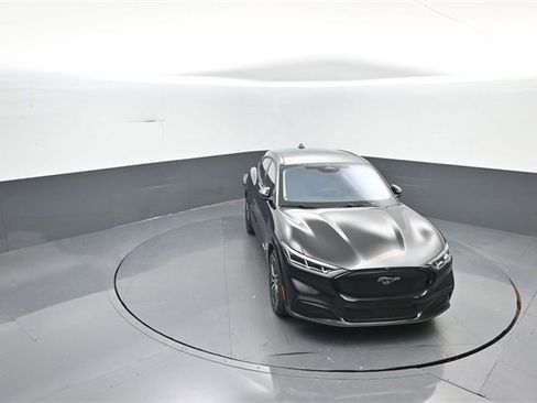 New 2025 Ford Mustang Mach-E Premium image 23