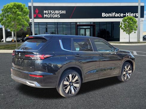 New 2026 Mitsubishi Outlander SE FWD image 4