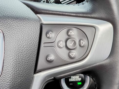 Used 2022 GMC Terrain SLT w/ Infotainment Package II image 40