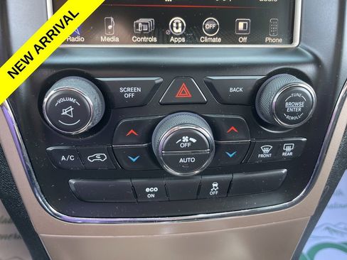 Used 2014 Jeep Grand Cherokee Laredo w/ Quick Order Package 23E AWD/4WD image 25