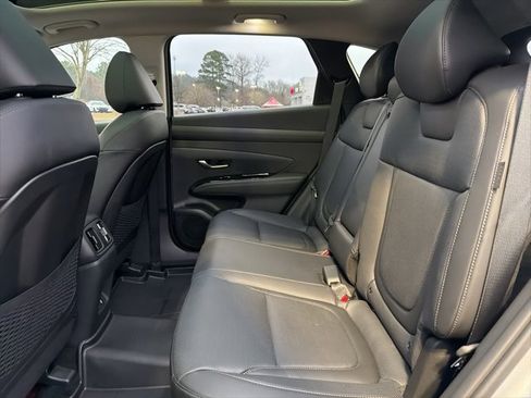 Certified 2025 Hyundai Tucson Limited image 33