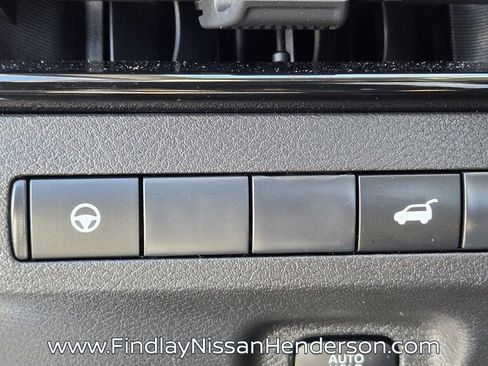 Used 2025 Nissan Murano SV image 22