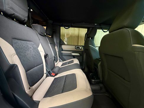 Used 2023 Ford Bronco Wildtrak AWD/4WD image 15