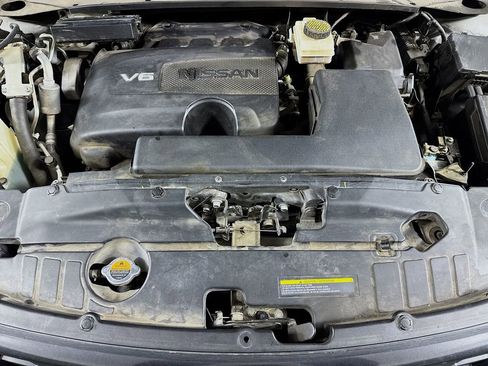 Used 2017 Nissan Pathfinder SL image 32