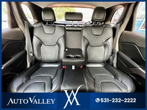 Used 2019 Jeep Cherokee Limited image 35