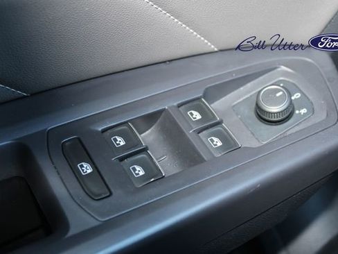 Used 2021 Volkswagen Atlas SE w/ Panoramic Sunroof Package image 22