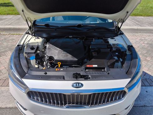 Used 2019 Kia Cadenza Limited FWD image 47