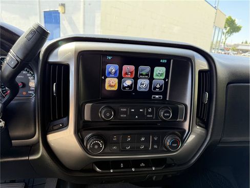 Used 2019 Chevrolet Silverado 1500 LT AWD/4WD image 21