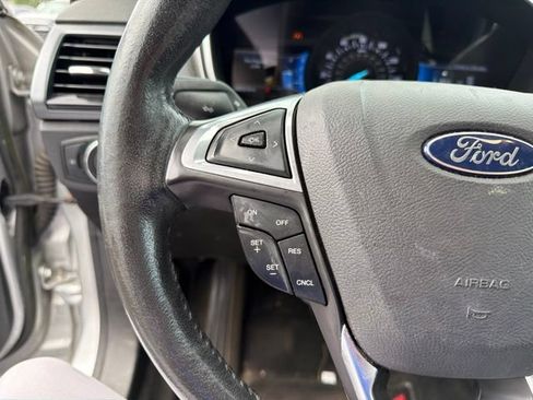 Used 2014 Ford Fusion SE FWD image 19