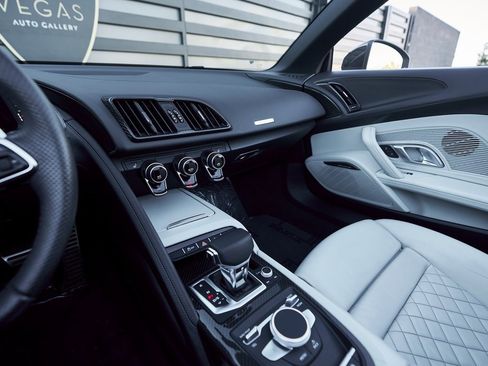 Used 2020 Audi R8 V10 performance image 59