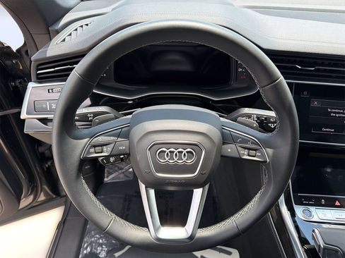 Used 2025 Audi Q8 Prestige AWD/4WD image 9