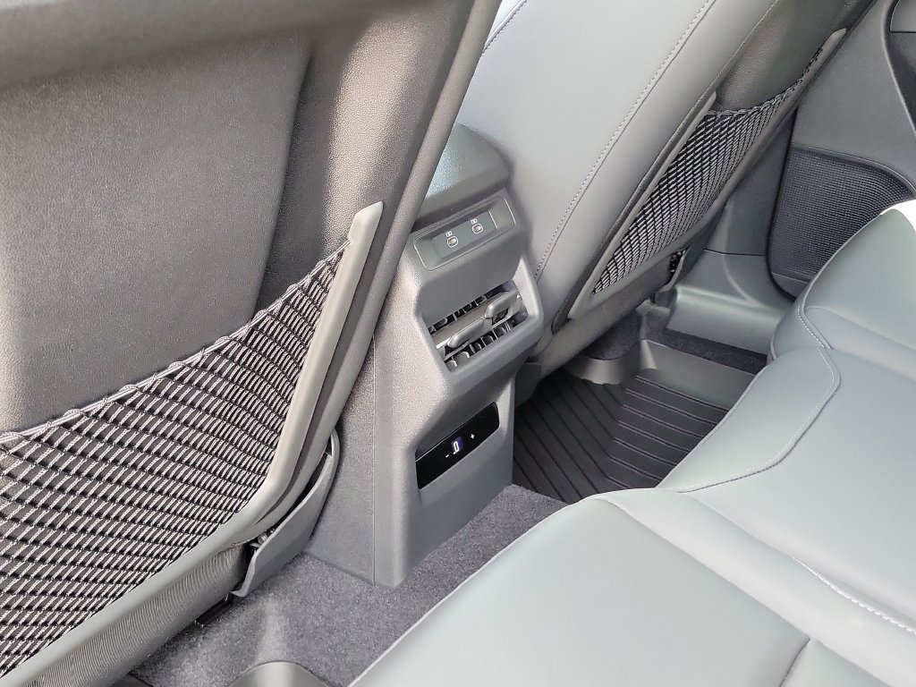 New 2026 Audi Q3 quattro 2.0T AWD/4WD image 17
