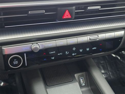 Certified 2023 Hyundai Ioniq 6 SEL image 29