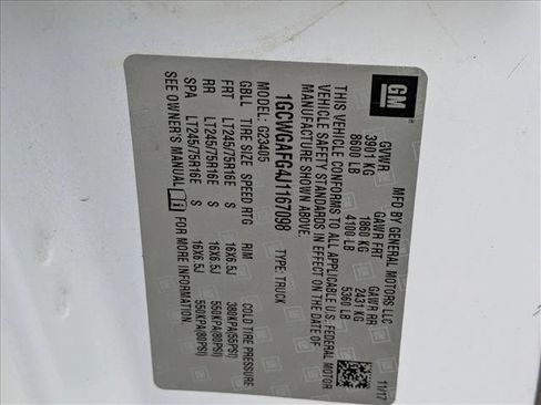 Used 2018 Chevrolet Express 2500 w/ Driver Convenience Package image 22