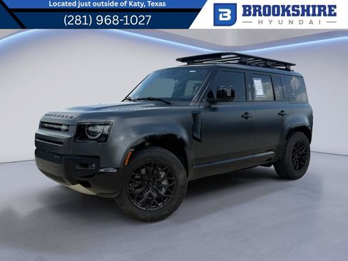 Used 2023 Land Rover Defender 110 X-Dynamic SE AWD/4WD image 1