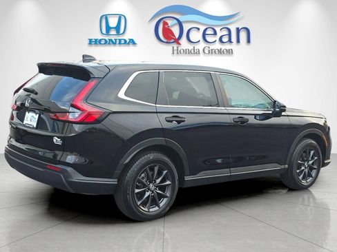 Used 2025 Honda CR-V EX image 3